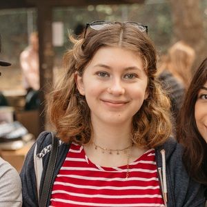 Meet your Posher, Abi